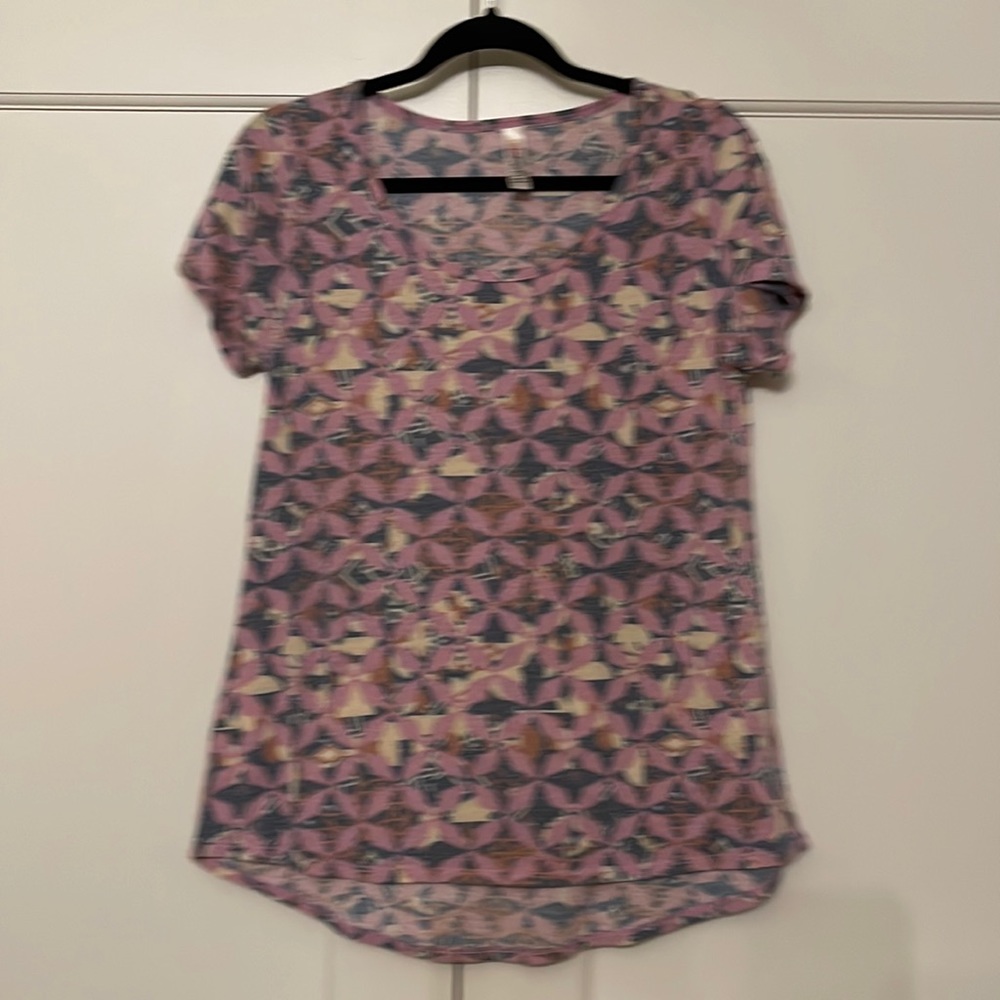 Lularoe Classic Tee